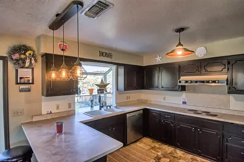 22095 Loop Dr, Redding, CA 96003 photo 10