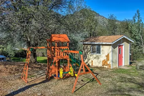 22095 Loop Dr, Redding, CA 96003 photo 36