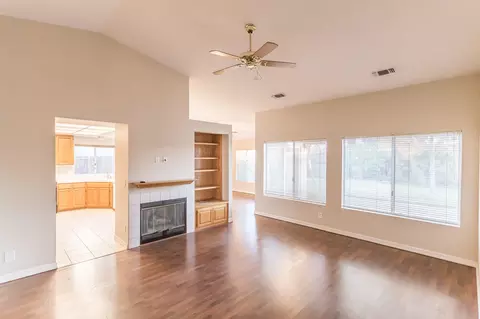 1921 Saltu Dr, Redding, CA 96002 photo 2