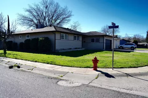 1305 Orange St, Red Bluff, CA 96080 photo 27