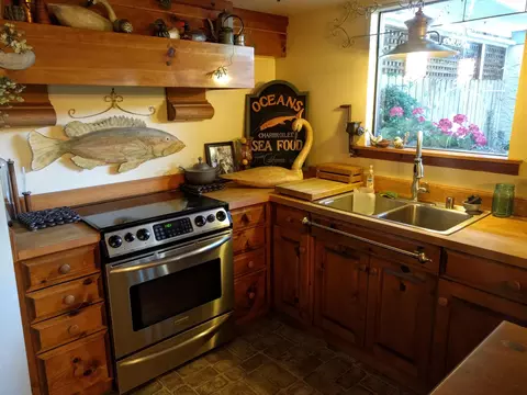 819 Chamise Way, Redding, CA 96002 photo 7
