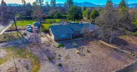 3340 Inverness St, Redding, CA 96002 photo 4
