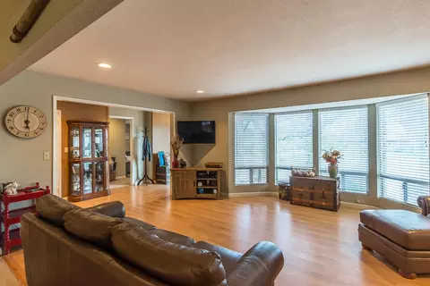 3340 Inverness St, Redding, CA 96002 photo 8