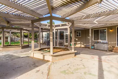 3340 Inverness St, Redding, CA 96002 photo 31