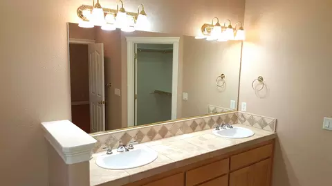 542 Fair Hill Dr, Redding, CA 96003 photo 17