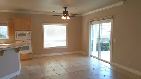 542 Fair Hill Dr, Redding, CA 96003 photo 8