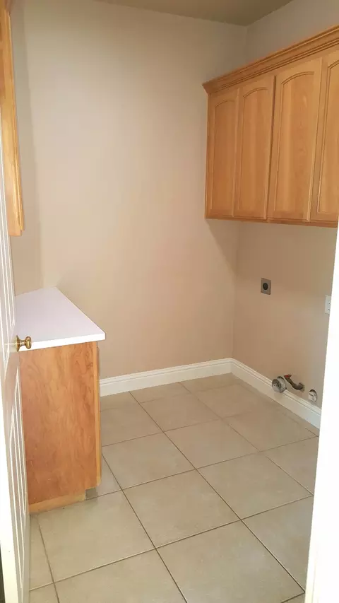 542 Fair Hill Dr, Redding, CA 96003 photo 24