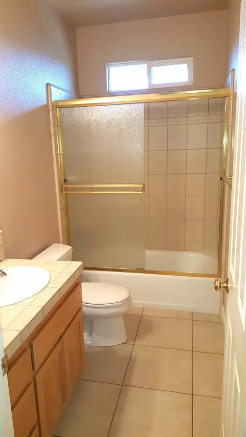 542 Fair Hill Dr, Redding, CA 96003 photo 11