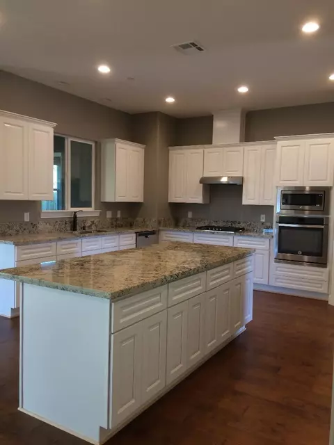 992 Fantenell Ct, Redding, CA 96003 photo 6