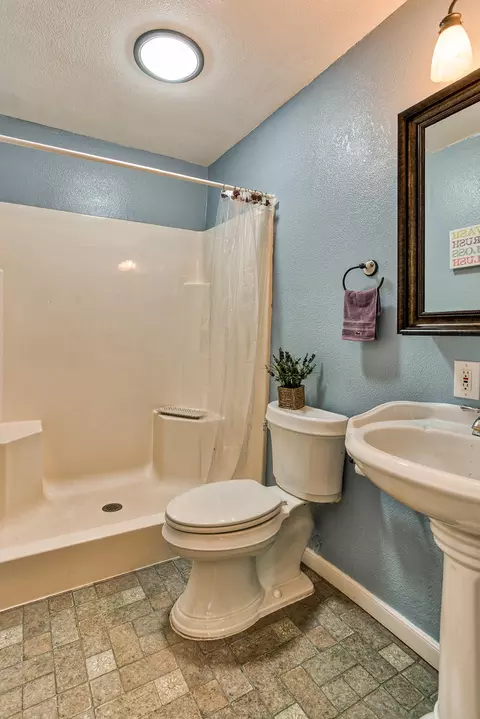 12786 Intermountain Rd, Redding, CA 96003 photo 18