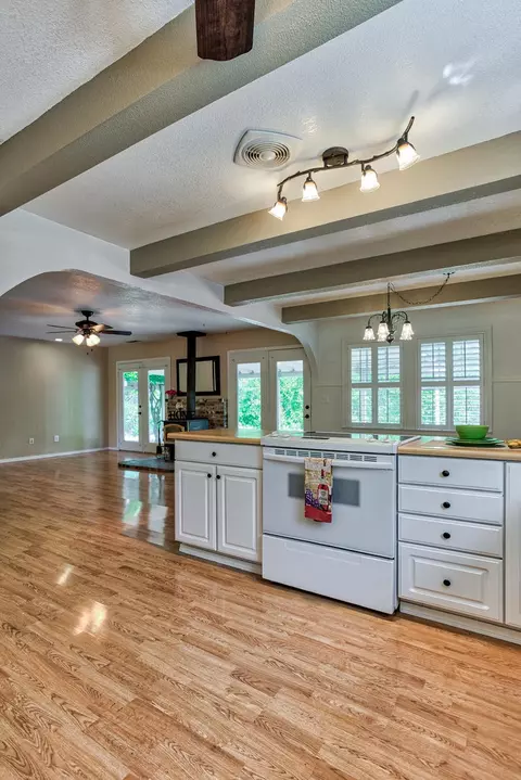12786 Intermountain Rd, Redding, CA 96003 photo 13