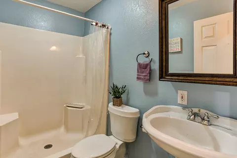 12786 Intermountain Rd, Redding, CA 96003 photo 17