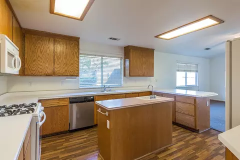 3331 Billings Dr, Redding, CA 96002 photo 5