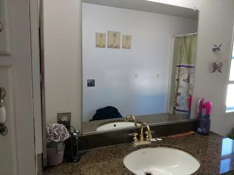 18611 Old Oasis Rd, Redding, CA 96003 photo 4