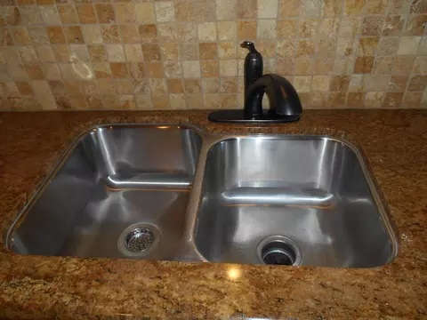 1113 5th St, Redding, CA 96002 photo 5