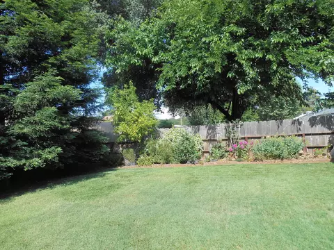 1113 5th St, Redding, CA 96002 photo 20