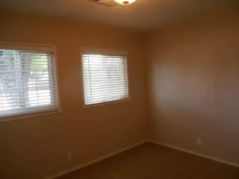 1113 5th St, Redding, CA 96002 photo 10
