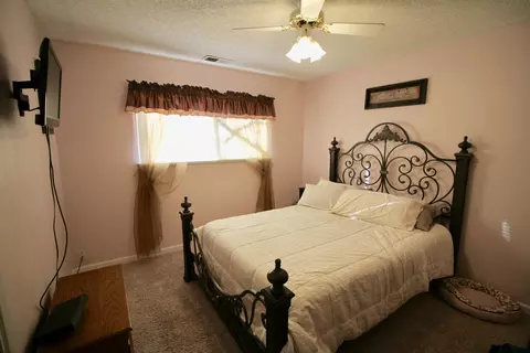 1120 Woodland, Redding, CA 96002 photo 17