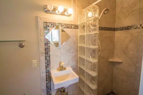 2591 S Waverly Ave, Redding, CA 96001 photo 8