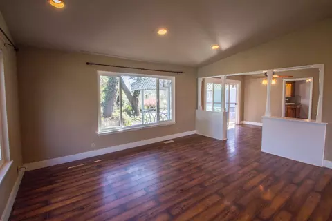 2591 S Waverly Ave, Redding, CA 96001 photo 3