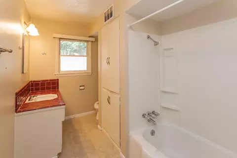 3566 Sunset Dr, Redding, CA 96001 photo 15