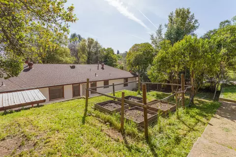3566 Sunset Dr, Redding, CA 96001 photo 28
