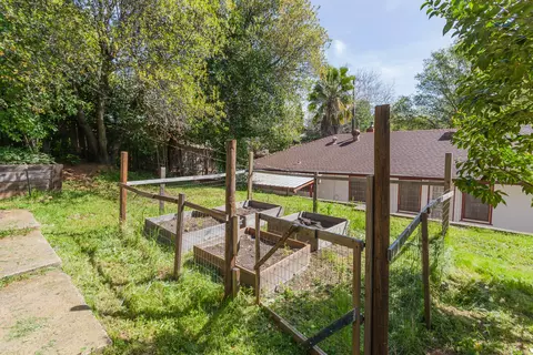 3566 Sunset Dr, Redding, CA 96001 photo 27