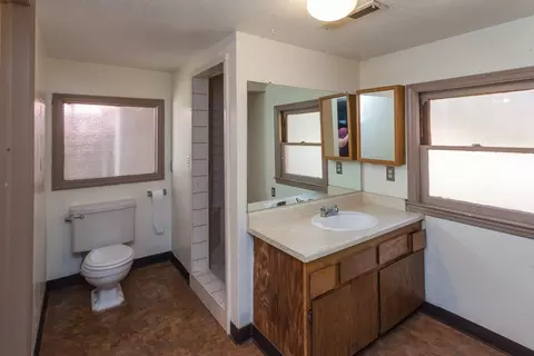 3566 Sunset Dr, Redding, CA 96001 photo 14