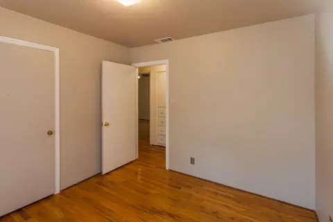 3566 Sunset Dr, Redding, CA 96001 photo 17
