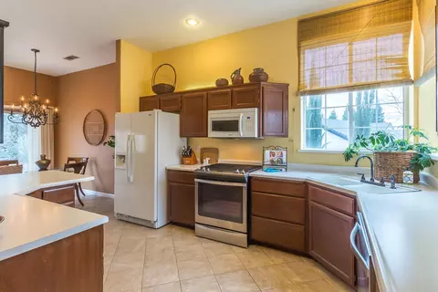 311 River Park Dr, Redding, CA 96003 photo 9