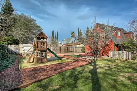 1795 Lazelle Ct, Redding, CA 96002 photo 25