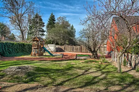 1795 Lazelle Ct, Redding, CA 96002 photo 24