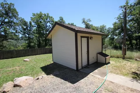 29663 Round Mountain Rd, Round Mountain, CA 96084 photo 16