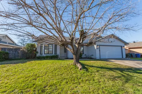 3697 Magnums Way, Redding, CA 96003 photo 3
