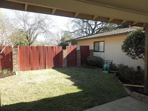 2185 Paris Ave, Redding, CA 96001 photo 8