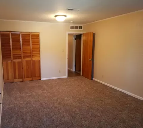 2185 Paris Ave, Redding, CA 96001 photo 27
