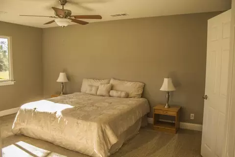 20853 Gregory Ln, Redding, CA 96003 photo 17