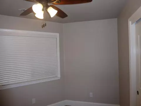 565 Martinique Cir, Redding, CA 96003 photo 15