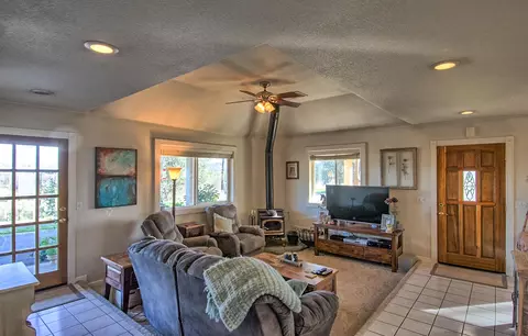 21646 Kathy Ln, Redding, CA 96003 photo 9