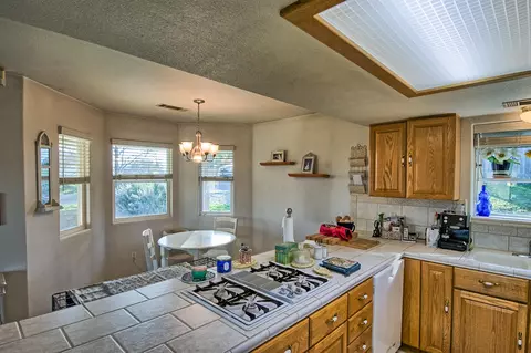 21646 Kathy Ln, Redding, CA 96003 photo 13