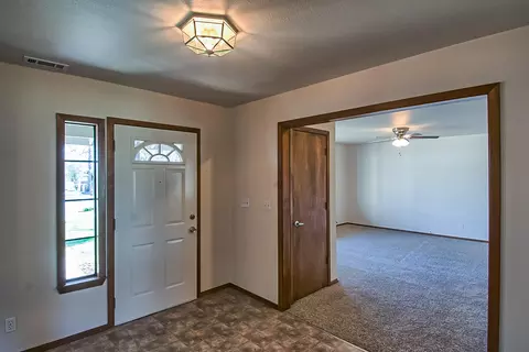 7536 Fiesta Way, Redding, CA 96002 photo 4