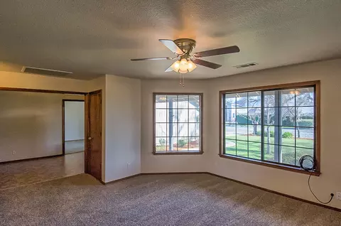 7536 Fiesta Way, Redding, CA 96002 photo 6
