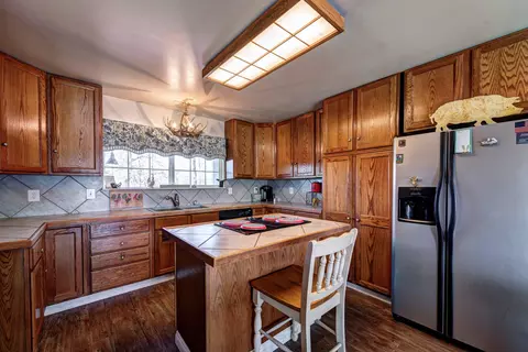 21211 Falling Oaks Rd, Redding, CA 96003 photo 8