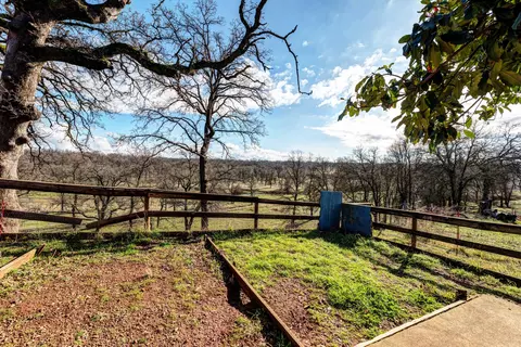 21211 Falling Oaks Rd, Redding, CA 96003 photo 17