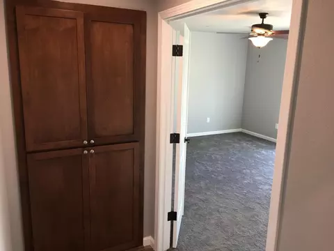 1611 Mistletoe Ln, Redding, CA 96002 photo 10