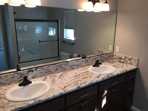 1611 Mistletoe Ln, Redding, CA 96002 photo 14