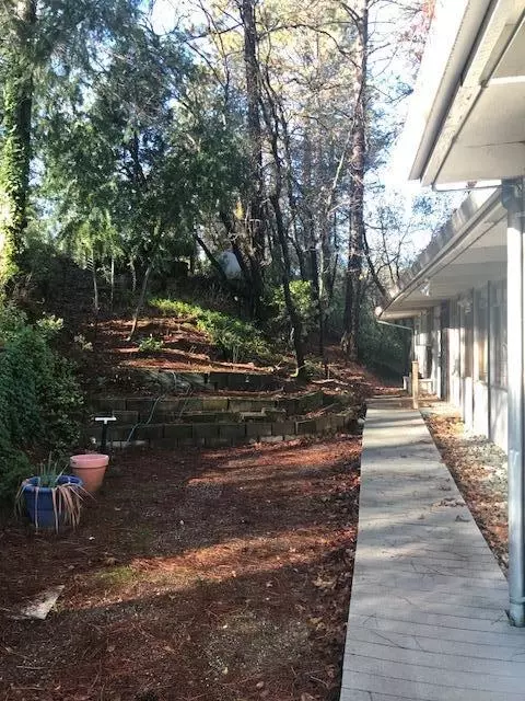 12320 Macs, Redding, CA 96003 photo 4