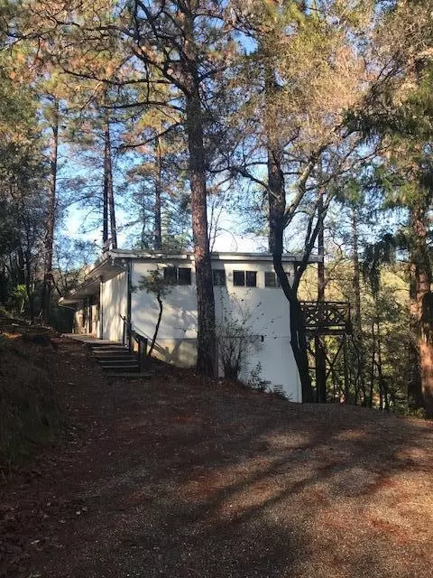 12320 Macs, Redding, CA 96003 photo 1