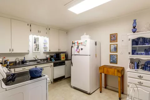 1920 Garden Ave, Redding, CA 96001 photo 3