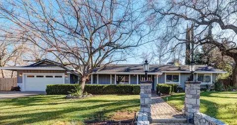 6953 Tucker Ln, Redding, CA 96002 photo 1